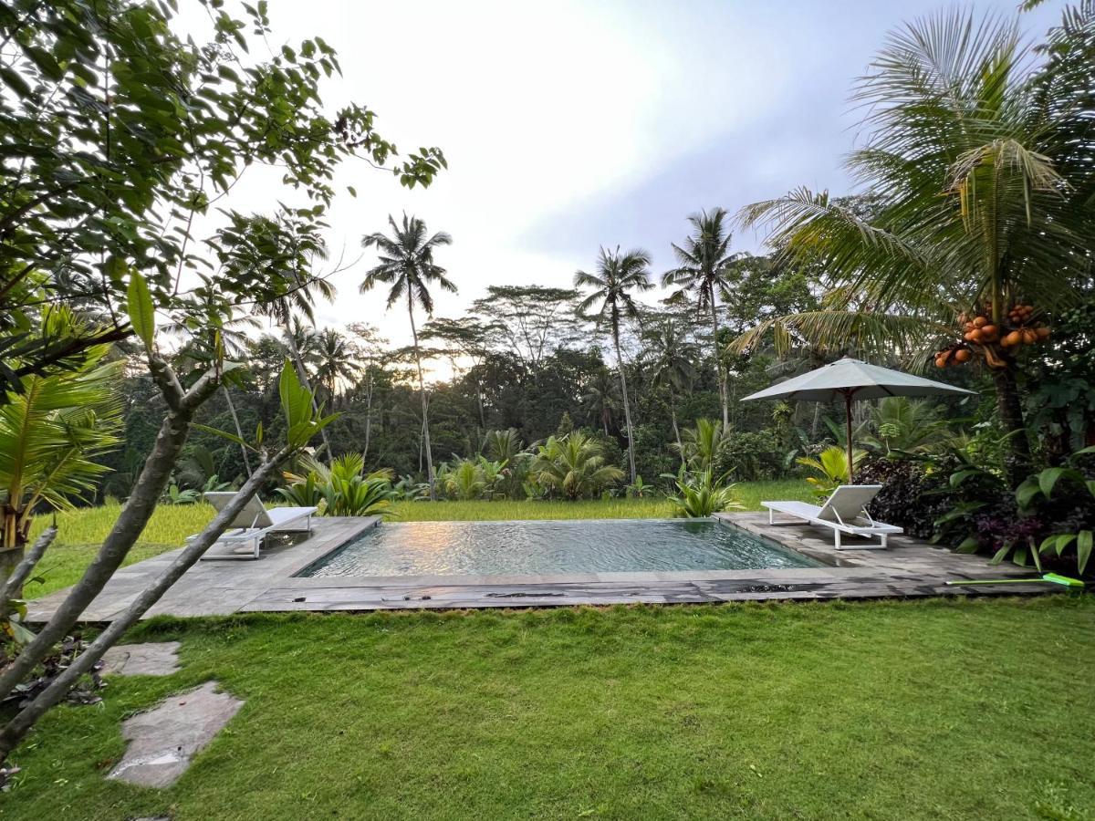 Uma Mupu Retreat Villa กีอันยาร์ ภายนอก รูปภาพ