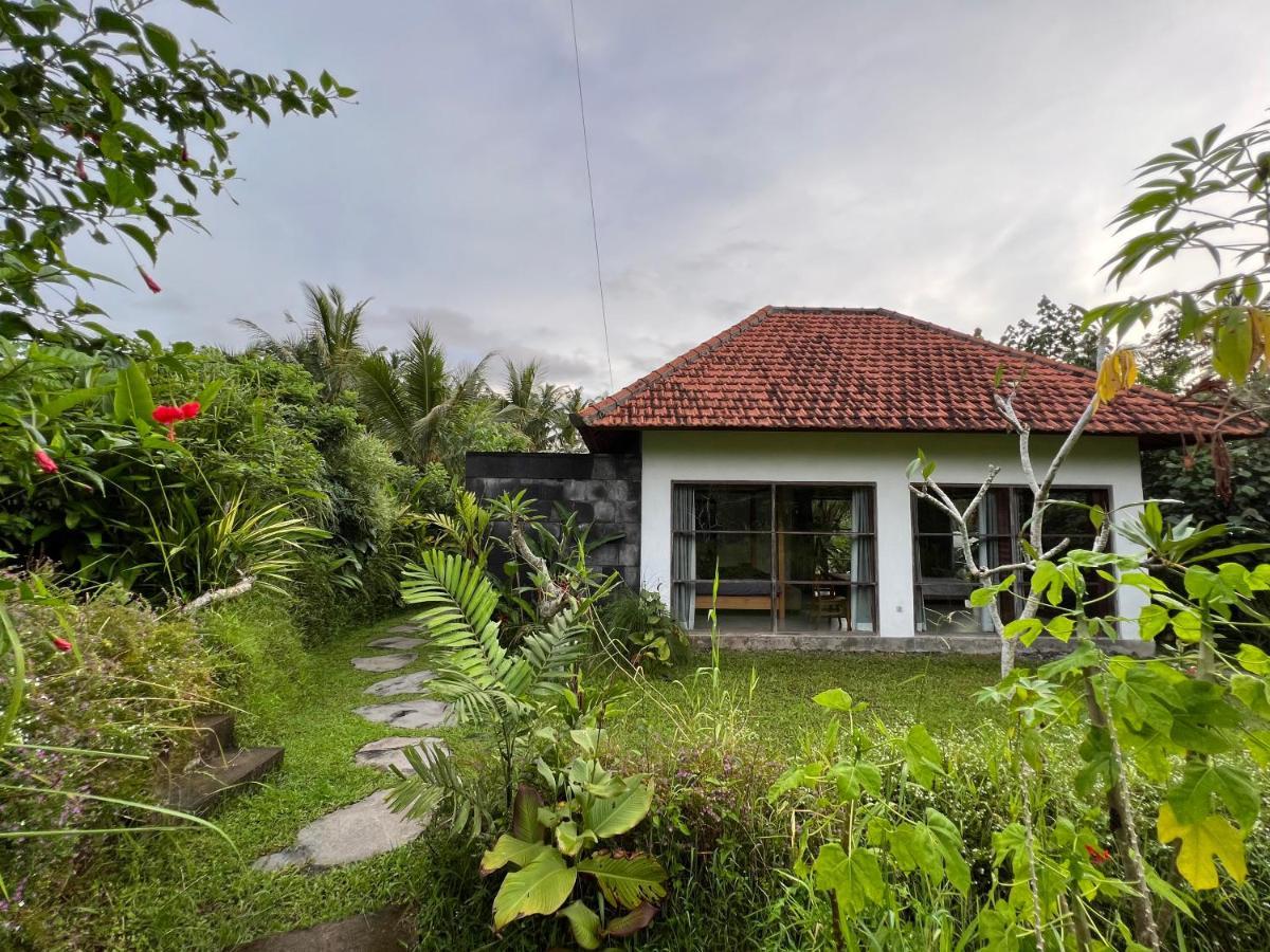 Uma Mupu Retreat Villa กีอันยาร์ ภายนอก รูปภาพ