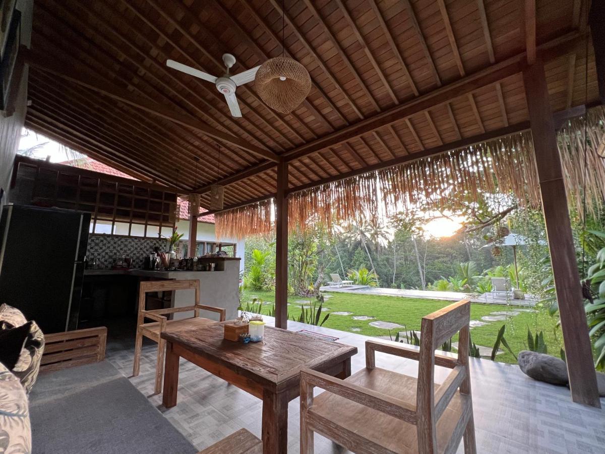 Uma Mupu Retreat Villa กีอันยาร์ ภายนอก รูปภาพ