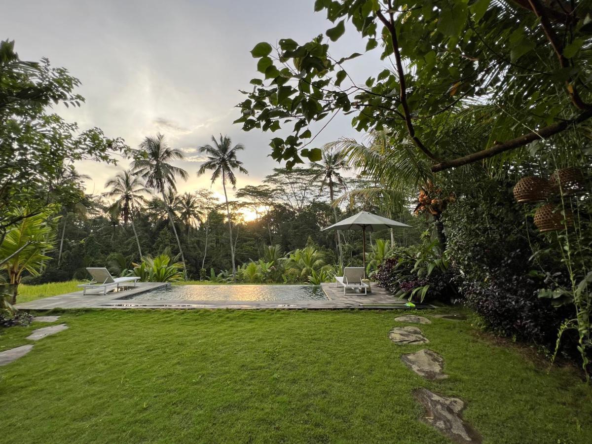 Uma Mupu Retreat Villa กีอันยาร์ ภายนอก รูปภาพ
